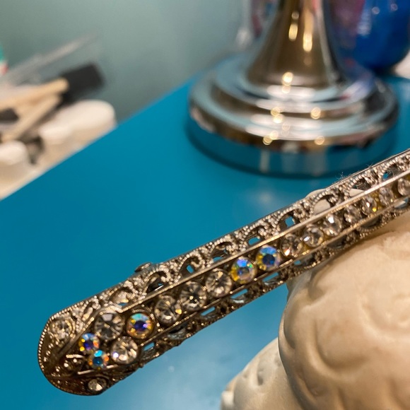 Silver and crystal hair clip - Picture 3 of 3